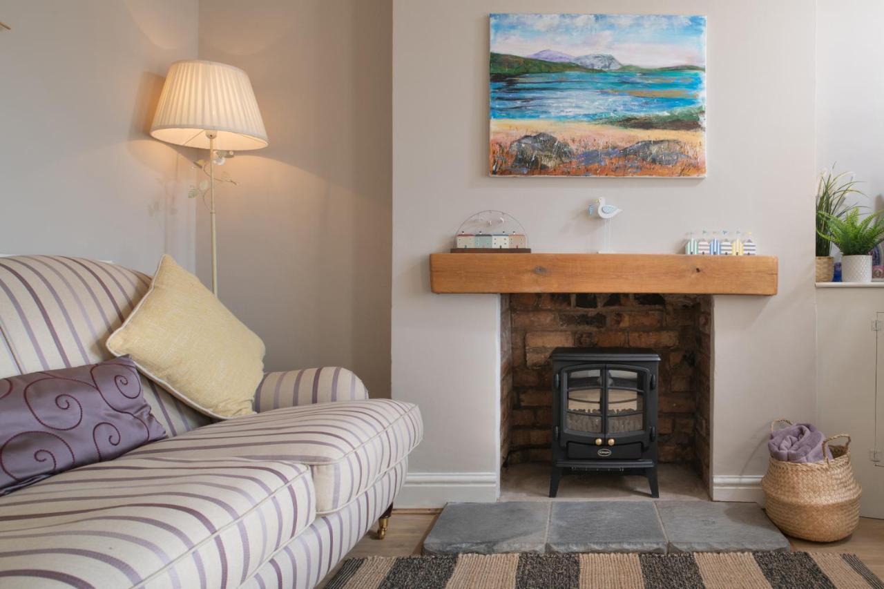 Windy Ridge Terrace With Beautiful Sea Views, North Wales Coast Villa Old Colwyn Exterior photo